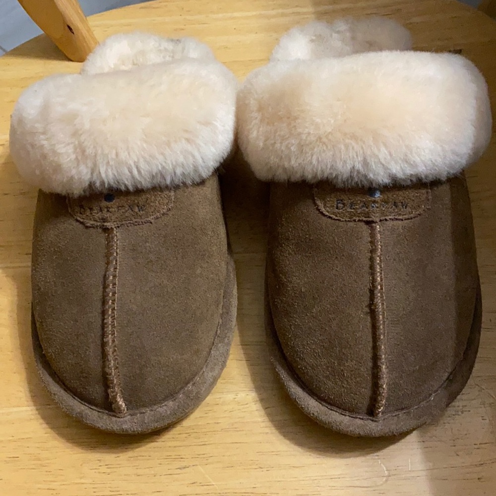 Bear paw slippers